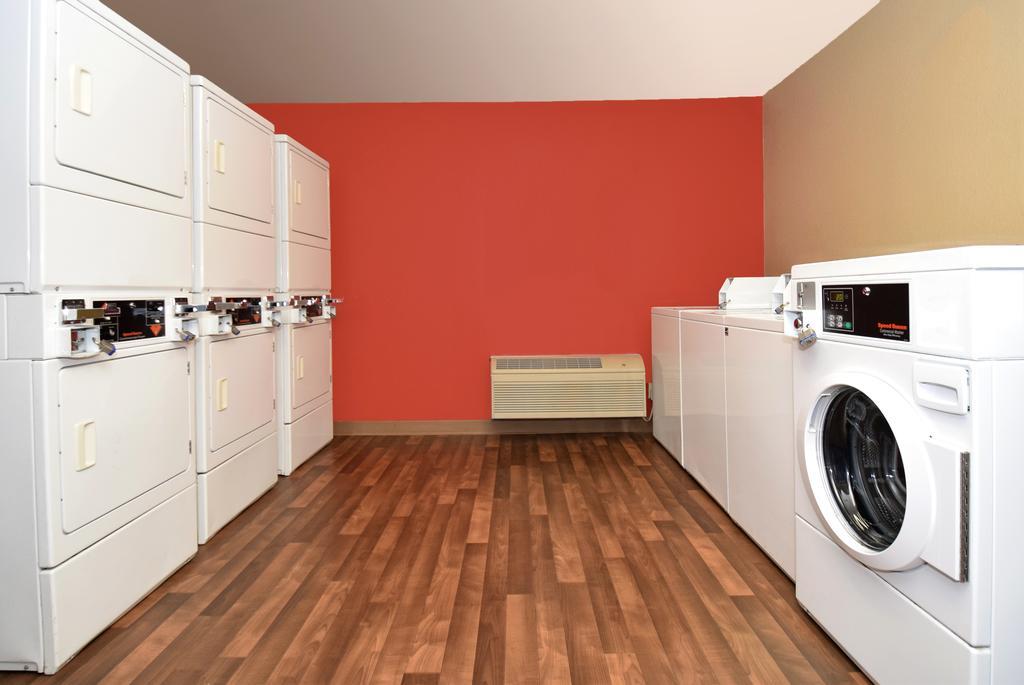 Extended Stay America Select Suites - Detroit - Roseville Zewnętrze zdjęcie